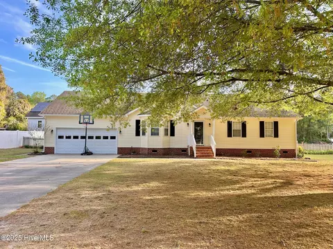 387 Country Club Rd, Camden, NC 27921