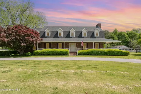 836 Perkins Rd NW, Pikeville, NC 27863