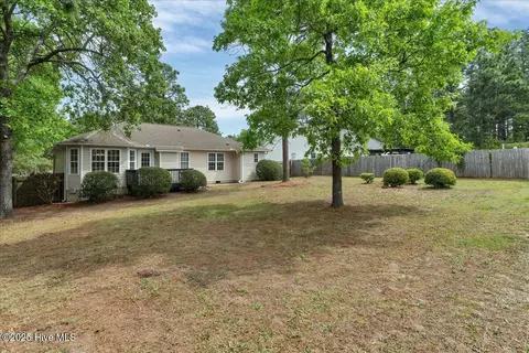 Exterior - 2125 Longleaf Dr W, Pinehurst, NC 28374 photo 9 of 11