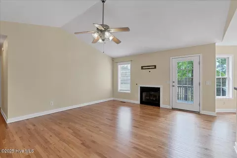 Living - 2125 Longleaf Dr W, Pinehurst, NC 28374 photo 2 of 4