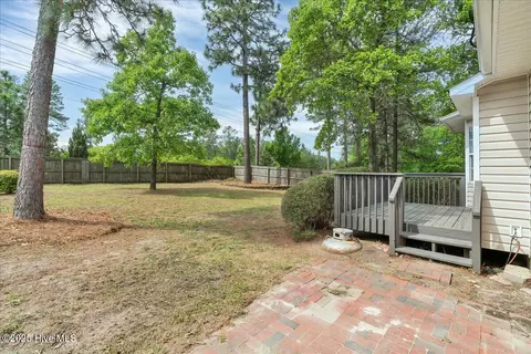 Exterior - 2125 Longleaf Dr W, Pinehurst, NC 28374 photo 5 of 11
