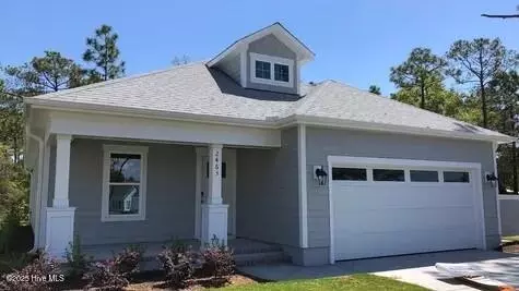 2463 Lake Ridge Dr, Southport, NC 28461