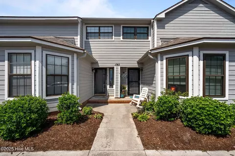 1743 41st St #E, Wilmington, NC 28403