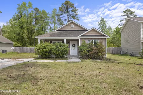 1272 Pickett Rd, Jacksonville, NC 28540