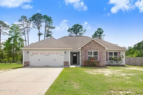 102 Quail Hollow Dr, Goldsboro, NC 27534