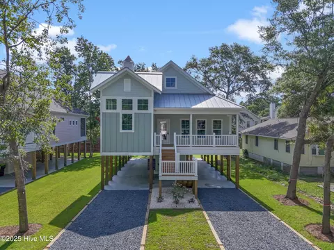168 NE 31st St, Oak Island, NC 28465