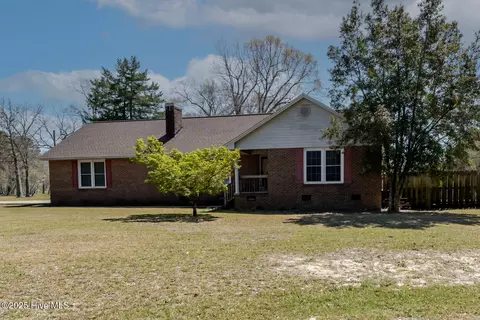 171 Summer Hill Dr, Elizabethtown, NC 28337