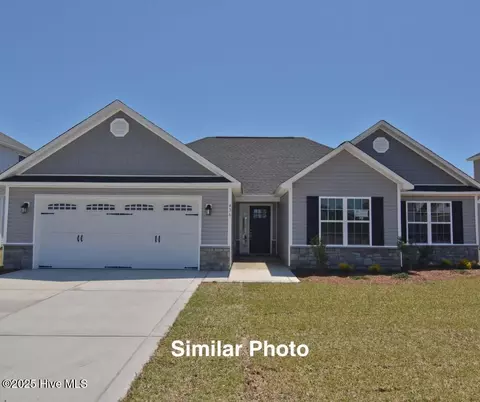 118 Twisted Vine Blvd, Jacksonville, NC 28546