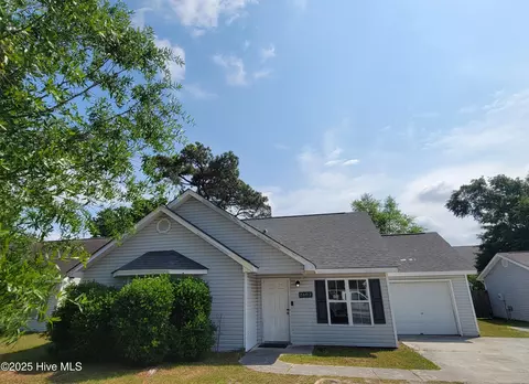 2602 Drewman Ct, Wilmington, NC 28405