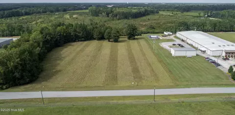 120 Fountain Park Dr, Battleboro, NC 27809