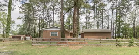191 Sunset Rd, Wallace, NC 28466