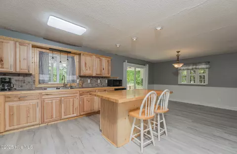 Kitchen - 191 Sunset Rd, Wallace, NC 28466 photo 1 of 2