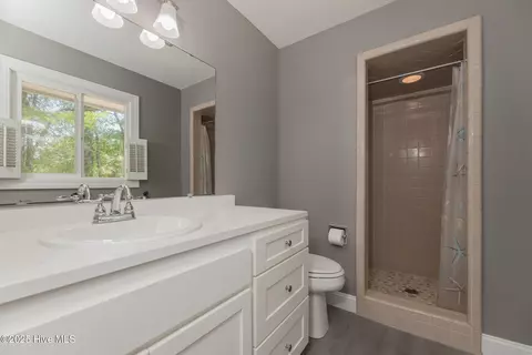 Bath - 191 Sunset Rd, Wallace, NC 28466 photo 1 of 2