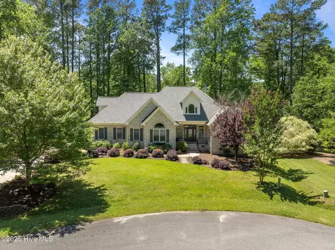 203 Delaware Dr, Chocowinity, NC 27817