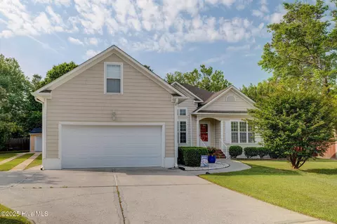 716 Crows Nest Ct, Wilmington, NC 28409
