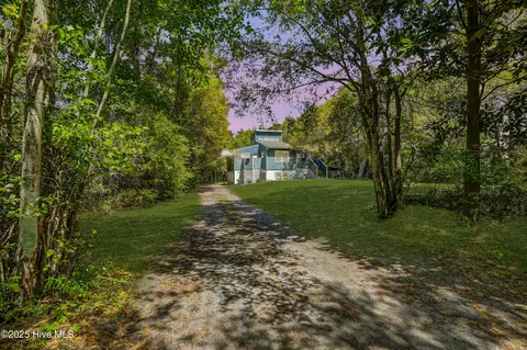 110 Bogue Loop Rd, Newport, NC 28570