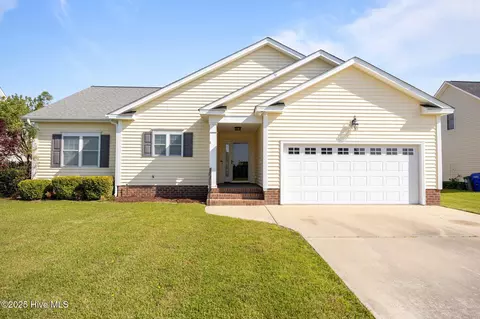 1104 Josh Ct, Greenville, NC 27834
