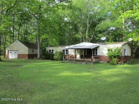 164 Gates Forest Rd, Eure, NC 27935