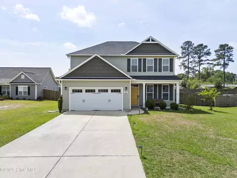 261 Bronze Dr, Rocky Point, NC 28457