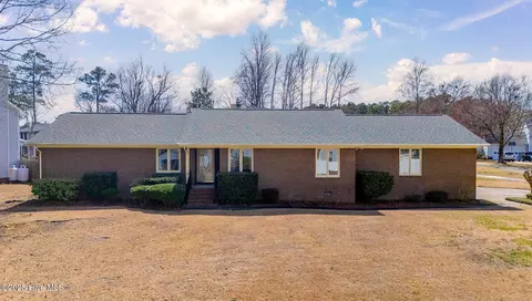 136 Stonebridge Trl, Havelock, NC 28532