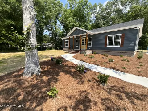 2108 Shenandoah Ct, Greenville, NC 27834