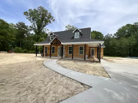 2104 Shenandoah Ct, Greenville, NC 27834