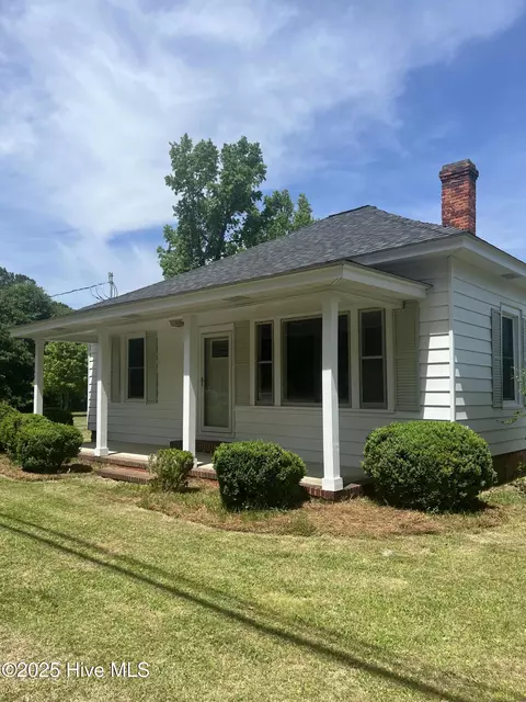 1319 E 14th St, Greenville, NC 27858