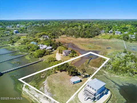 7663 Myrtle Grove Rd, Wilmington, NC 28409