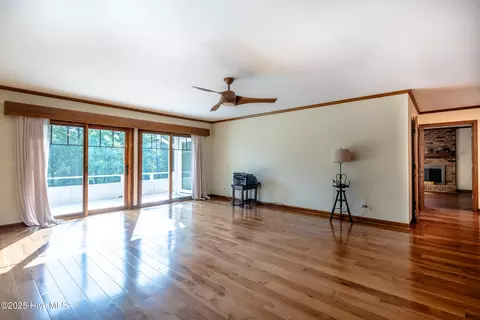 Living - 90 Ridgewood Rd, Pinehurst, NC 28374 photo 2 of 7