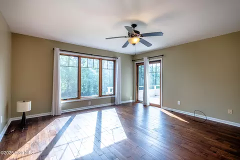 Living - 90 Ridgewood Rd, Pinehurst, NC 28374 photo 6 of 7