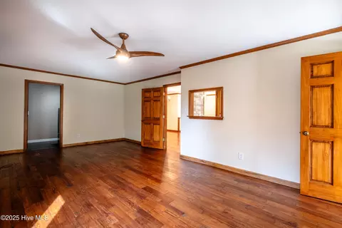 Living - 90 Ridgewood Rd, Pinehurst, NC 28374 photo 5 of 7