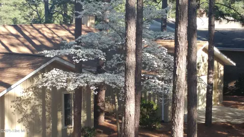 Exterior - 90 Ridgewood Rd, Pinehurst, NC 28374 photo 5 of 8
