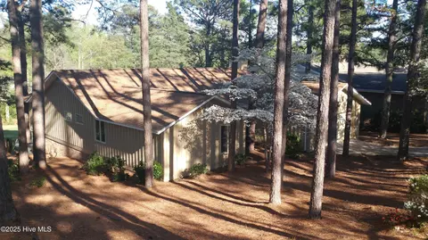 Exterior - 90 Ridgewood Rd, Pinehurst, NC 28374 photo 3 of 8