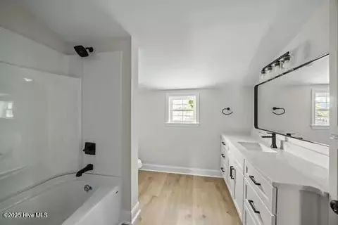 Bath - 111 E 8th St, Washington, NC 27889 photo 3 of 4