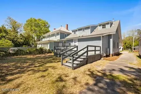 Exterior - 111 E 8th St, Washington, NC 27889 photo 4 of 4