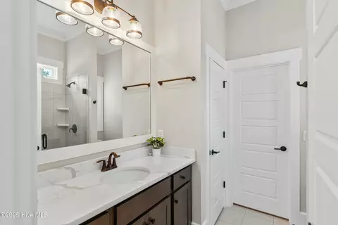 Bath - 596 Jackline Dr, Hampstead, NC 28443 photo 2 of 5