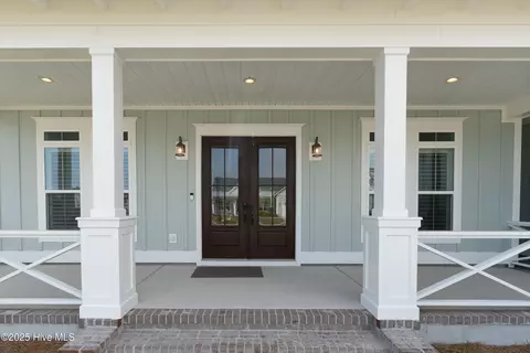 Exterior - 596 Jackline Dr, Hampstead, NC 28443 photo 6 of 19