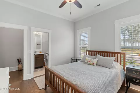 Bedroom - 596 Jackline Dr, Hampstead, NC 28443 photo 6 of 8