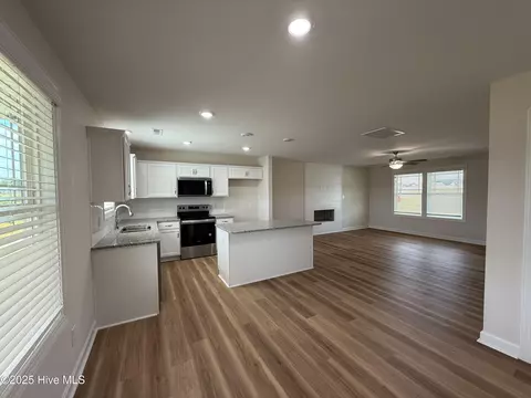 10 Silver Ct, Smithfield, NC 27577 photo 3