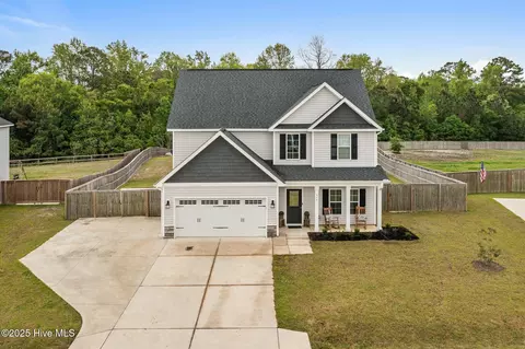 664 Aria Ln, Hubert, NC 28539 photo 3