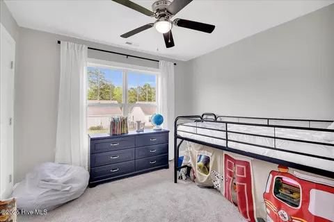 Bedroom - 477 Landsdowne Cir, Hampstead, NC 28443 photo 9 of 11