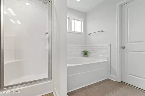 Bath - 233 Berg St, Smithfield, NC 27577 photo 2 of 3
