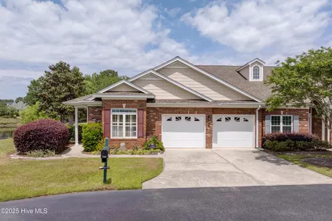 1285 Greensview Cir, Leland, NC 28451