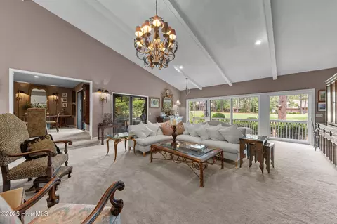 Living - 14 Thunderbird Cir, Pinehurst, NC 28374 photo 6 of 6