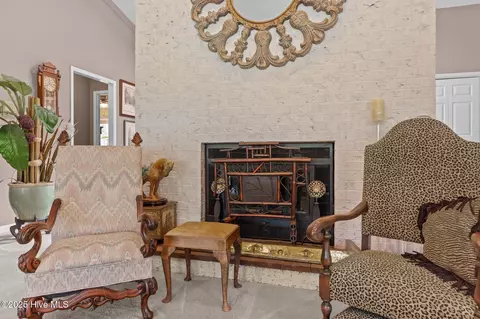 Living - 14 Thunderbird Cir, Pinehurst, NC 28374 photo 4 of 6