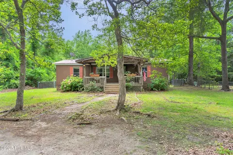 840 Wildwood Cir, Hampstead, NC 28443