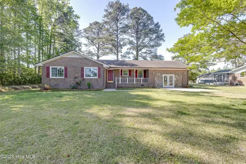 234 Pamlico Rd, Oriental, NC 28571