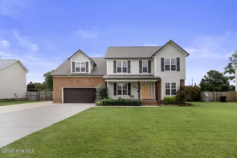 214 Target Ln, Hubert, NC 28539