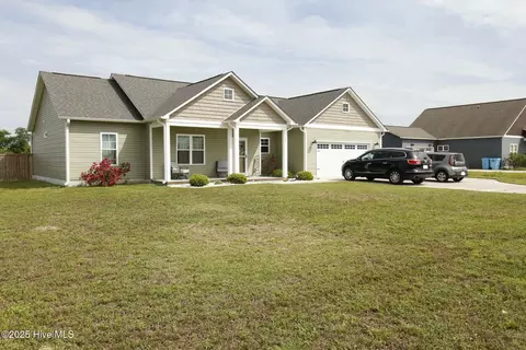 127 Fowler Manning Rd, Richlands, NC 28574