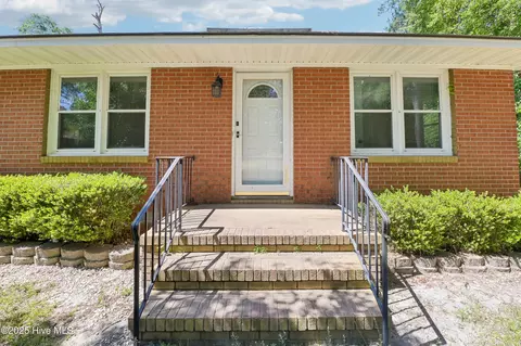 125 Old Jason Rd, La Grange, NC 28551